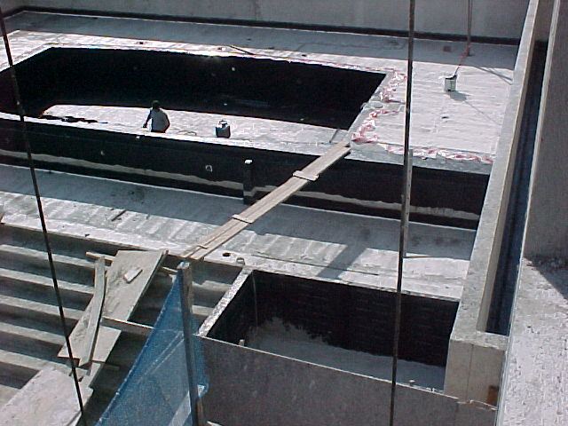 Obra executada pela AR4 Engenharia: ED. ARGENTUN – HUGO PERETTI – CURITIBA