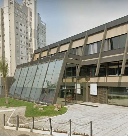 Obra executada pela AR4 Engenharia: ISOL PELE DE VIDRO – HOTEL VILA VELHA – PONTA GROSSA