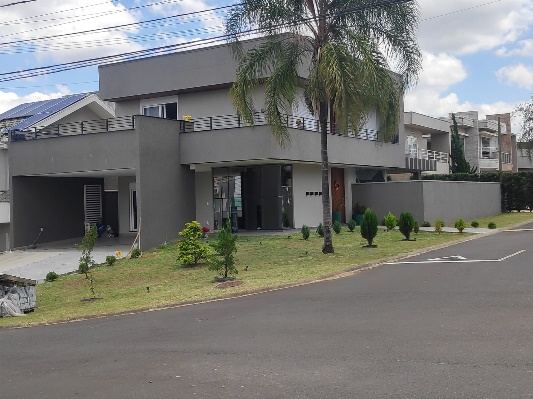 Obra executada pela AR4 Engenharia: RESIDENCIA DANIEL KRZSYNSKI – PONTA GROSSA