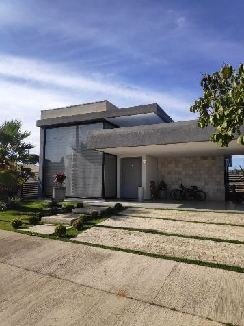 Obra executada pela AR4 Engenharia: RESIDENCIA NILTON CARVALHO – PONTA GROSSA
